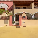 5 Minuti Da Spiagge E Centro Paese- Spaziosa E Accessoriata بيت للعطل فيلاّسيمِيوس
